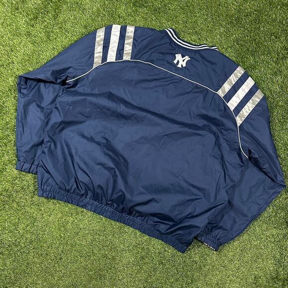 Vintage New York Yankees Reversible Windbreaker Jacket - Picture 2 of 5
